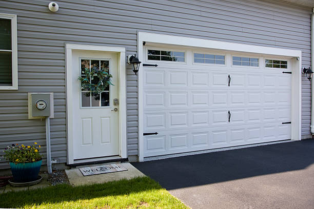 24/7 Emergency Garage Door Panel Replacement experts in Nutter Fort, WV